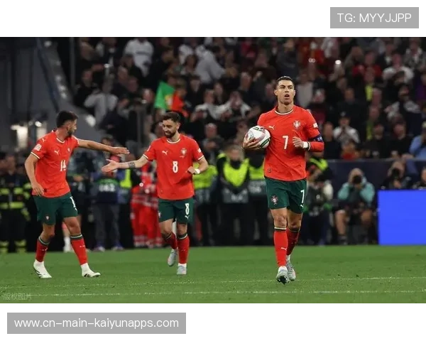 C罗期待带领葡萄牙逆袭，世界杯赛场书写最后传奇